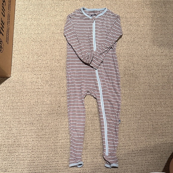 Striped Bamboo Kickee Pants Zipper Pajamas with Bottom Flap - Picture 1 of 7